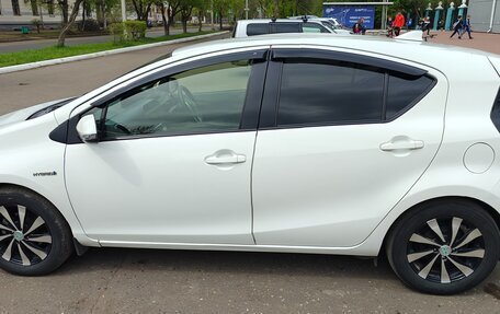 Toyota Aqua I, 2015 год, 820 000 рублей, 14 фотография