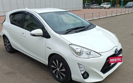 Toyota Aqua I, 2015 год, 820 000 рублей, 2 фотография