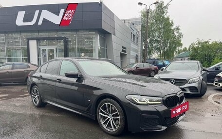 BMW 5 серия, 2021 год, 4 295 000 рублей, 3 фотография