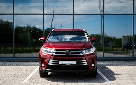 Toyota Highlander III, 2019 год, 3 900 000 рублей, 3 фотография