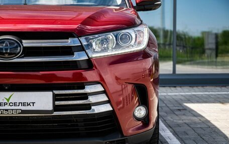 Toyota Highlander III, 2019 год, 3 900 000 рублей, 10 фотография