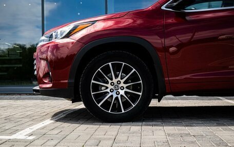 Toyota Highlander III, 2019 год, 3 900 000 рублей, 9 фотография