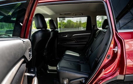 Toyota Highlander III, 2019 год, 3 900 000 рублей, 14 фотография