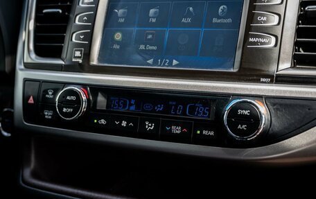 Toyota Highlander III, 2019 год, 3 900 000 рублей, 22 фотография