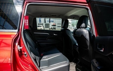 Toyota Highlander III, 2019 год, 3 900 000 рублей, 13 фотография