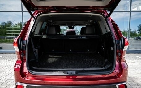 Toyota Highlander III, 2019 год, 3 900 000 рублей, 24 фотография