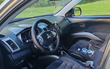 Mitsubishi Outlander III рестайлинг 3, 2008 год, 1 149 000 рублей, 8 фотография