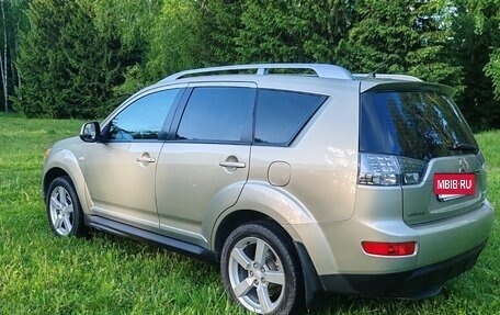 Mitsubishi Outlander III рестайлинг 3, 2008 год, 1 149 000 рублей, 2 фотография