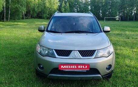 Mitsubishi Outlander III рестайлинг 3, 2008 год, 1 149 000 рублей, 9 фотография