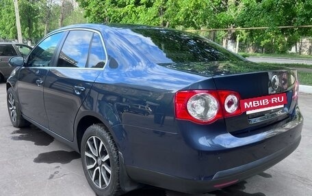 Volkswagen Jetta VI, 2007 год, 699 000 рублей, 3 фотография