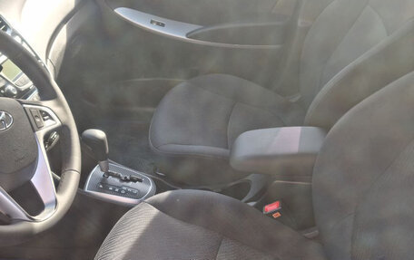 Hyundai Solaris II рестайлинг, 2013 год, 950 000 рублей, 7 фотография