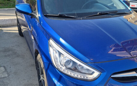 Hyundai Solaris II рестайлинг, 2013 год, 950 000 рублей, 3 фотография