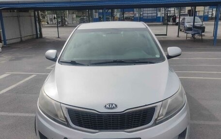 KIA Rio III рестайлинг, 2014 год, 700 000 рублей, 10 фотография