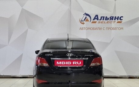 Hyundai Solaris II рестайлинг, 2014 год, 950 000 рублей, 4 фотография