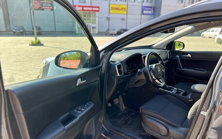 KIA Sportage IV рестайлинг, 2020 год, 2 300 000 рублей, 10 фотография