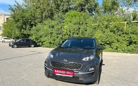 KIA Sportage IV рестайлинг, 2020 год, 2 300 000 рублей, 5 фотография