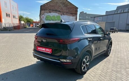 KIA Sportage IV рестайлинг, 2020 год, 2 300 000 рублей, 8 фотография