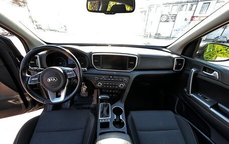 KIA Sportage IV рестайлинг, 2020 год, 2 300 000 рублей, 16 фотография