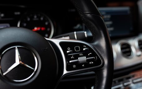 Mercedes-Benz E-Класс, 2019 год, 3 300 000 рублей, 14 фотография