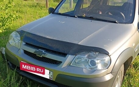 Chevrolet Niva I рестайлинг, 2011 год, 505 000 рублей, 3 фотография