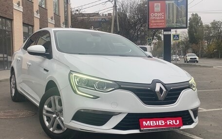 Renault Megane IV, 2020 год, 1 700 000 рублей, 22 фотография