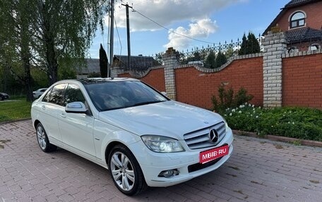 Mercedes-Benz C-Класс, 2007 год, 1 200 000 рублей, 1 фотография