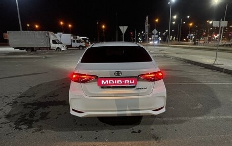 Toyota Corolla, 2022 год, 2 365 000 рублей, 4 фотография