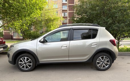 Renault Sandero II рестайлинг, 2016 год, 940 000 рублей, 2 фотография