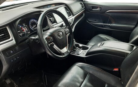 Toyota Highlander III, 2014 год, 2 730 000 рублей, 7 фотография