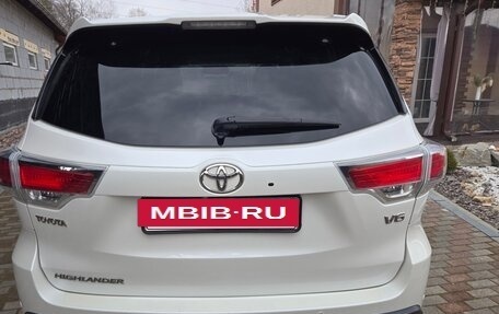 Toyota Highlander III, 2014 год, 2 730 000 рублей, 6 фотография