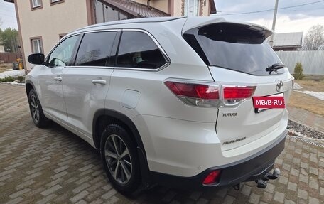 Toyota Highlander III, 2014 год, 2 730 000 рублей, 4 фотография