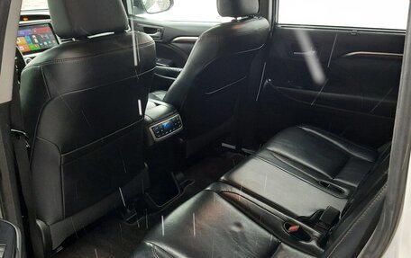 Toyota Highlander III, 2014 год, 2 730 000 рублей, 9 фотография
