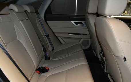 Jaguar XF II, 2016 год, 2 250 000 рублей, 22 фотография