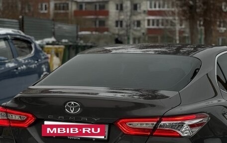 Toyota Camry, 2018 год, 2 750 000 рублей, 8 фотография