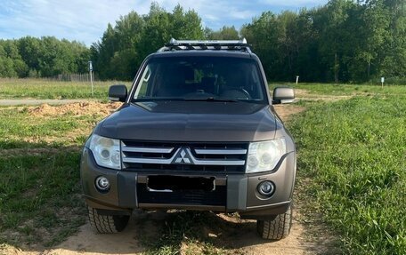 Mitsubishi Pajero IV, 2011 год, 1 800 000 рублей, 2 фотография