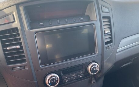 Mitsubishi Pajero IV, 2011 год, 1 800 000 рублей, 8 фотография