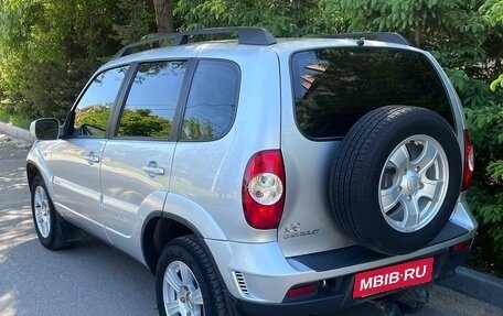 Chevrolet Niva I рестайлинг, 2011 год, 590 000 рублей, 10 фотография