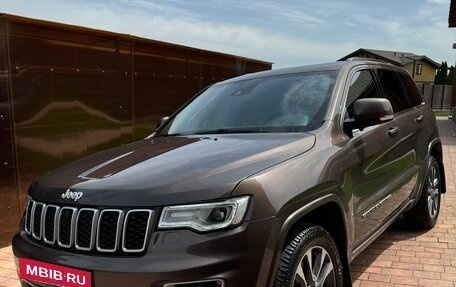 Jeep Grand Cherokee, 2017 год, 2 750 000 рублей, 3 фотография