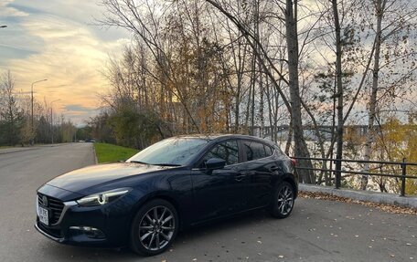 Mazda Axela, 2016 год, 1 250 000 рублей, 3 фотография