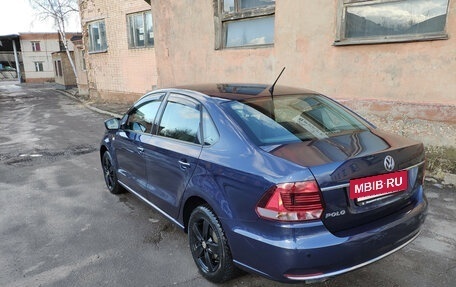 Volkswagen Polo VI (EU Market), 2015 год, 1 100 000 рублей, 4 фотография