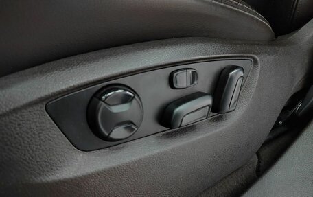 Volkswagen Touareg III, 2011 год, 2 060 000 рублей, 12 фотография