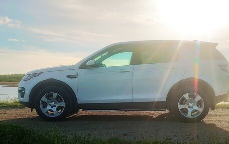 Land Rover Discovery Sport I рестайлинг, 2016 год, 2 750 000 рублей, 6 фотография