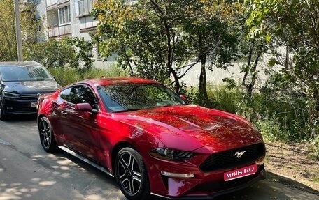 Ford Mustang VI рестайлинг, 2020 год, 3 750 000 рублей, 1 фотография
