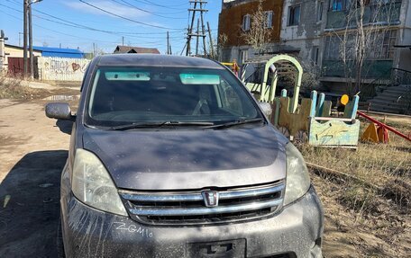 Toyota ISis I, 2007 год, 500 000 рублей, 2 фотография