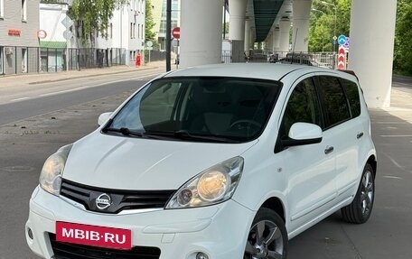 Nissan Note II рестайлинг, 2011 год, 900 000 рублей, 2 фотография