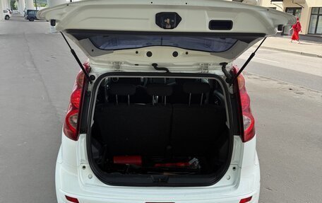 Nissan Note II рестайлинг, 2011 год, 900 000 рублей, 21 фотография