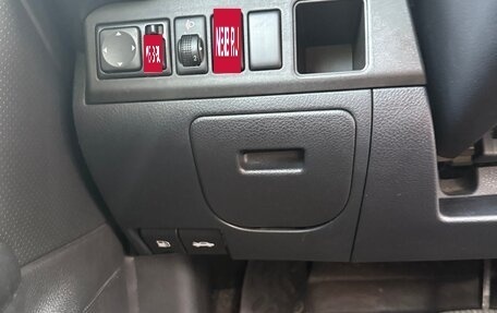 Nissan Note II рестайлинг, 2011 год, 900 000 рублей, 27 фотография