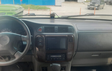 Nissan Patrol, 2000 год, 1 700 000 рублей, 2 фотография