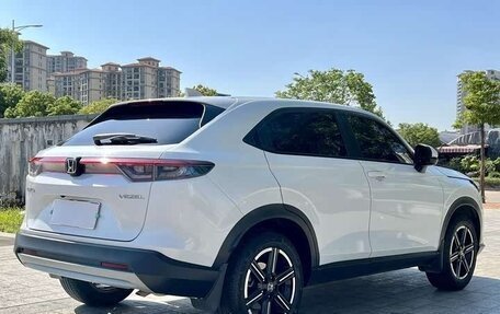 Honda Vezel, 2022 год, 1 610 000 рублей, 6 фотография