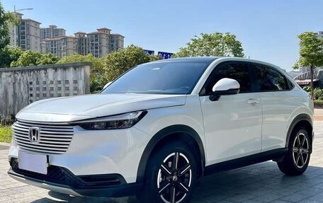 Honda Vezel, 2022 год, 1 610 000 рублей, 2 фотография